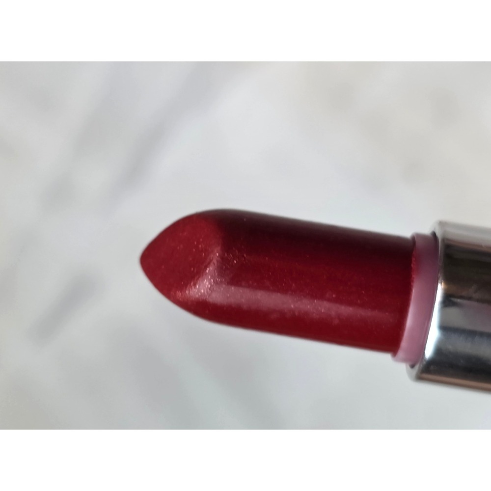 MAC Lustreglass Lipstick 545 Glossed and Found Sheer Shine Red Shimmer W1 - Picture 9 of 16